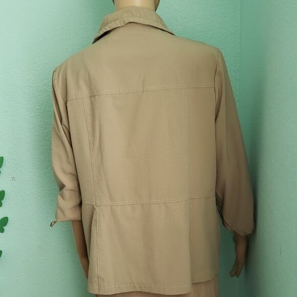 Chico's 3/4 Sleeved Zynergy Jacket Size 1 - Picture 7 of 7
